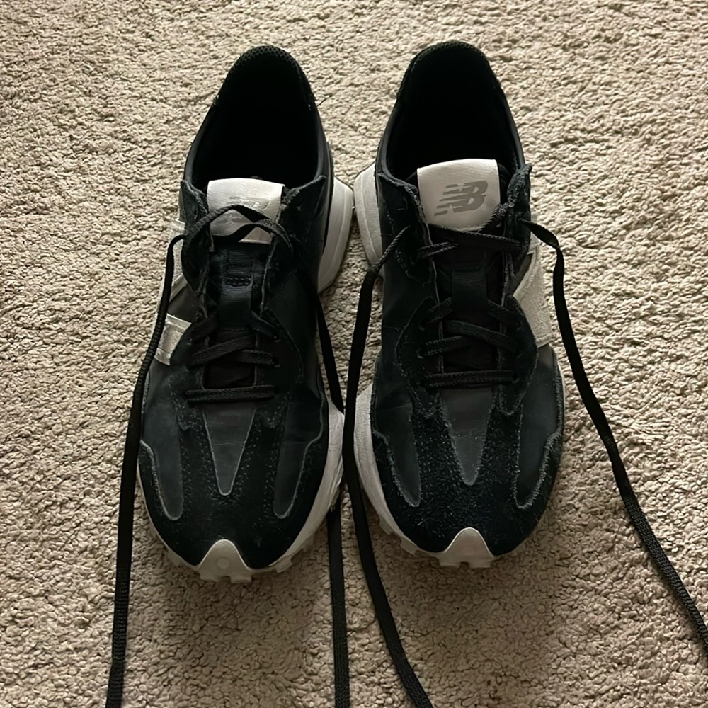 New Balance 327